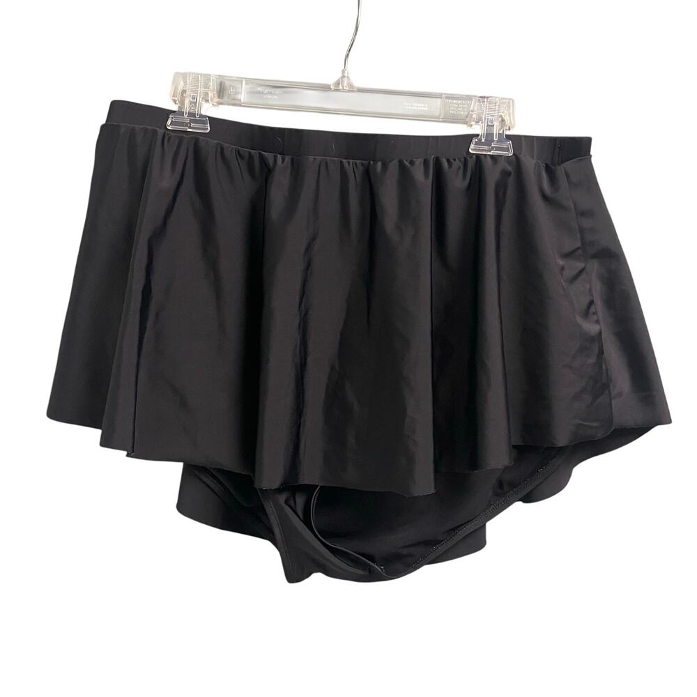 Torrid Black Swim Bottom Size 3 Skirt Shorts Pull On Basic Minimalist Swimwear
